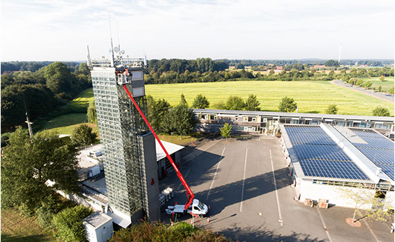 Lifting work platforms