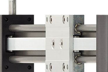 Industry-specific toothed belt axes from igus