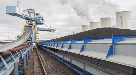 Energy chain for stackers on 615m travel without failure for 10 years